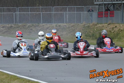 DD-2 close racing
